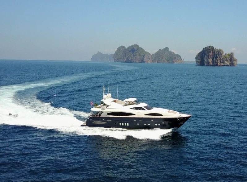 ร้านขายแบตเตอรี่เรือ พร้อมบริการติดตั้งและเช็คสภาพ ครบวงจร บริการถึงท่าเรือ